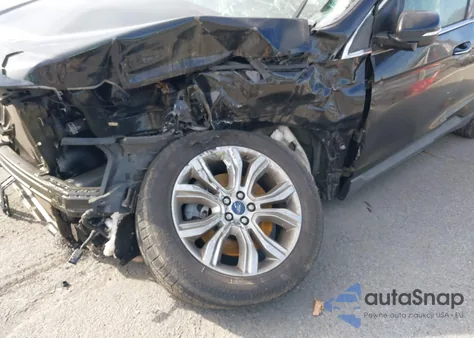 2019 Ford Edge Titanium z USA, uszkodzony, nr VIN 2FMPK4K96KBC37276